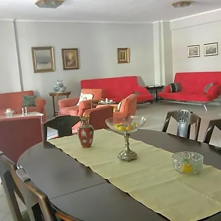 Comfortable Flat, Quiet And Near Center Hotell 3*
